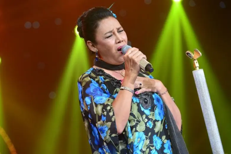 ทีวีไกด์: รายการ "ร้องแลก แจกเงิน Singer Takes It All" “เต๋า-ภูศิลป์” ตะลึง เหล่าผู้เข้าแข่งขัน สูงวัย ประชันเสียงลืมแก่ รุ่นลูกไร้ที่ยืน!!!