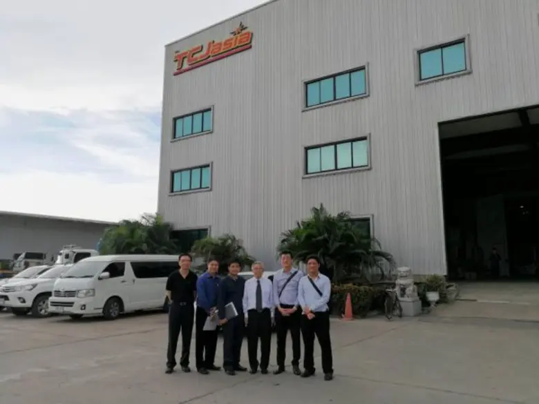 "ดร. ทรงวุฒิ ไกรภัสสร์พงษ์" (กลาง) ประธาน...