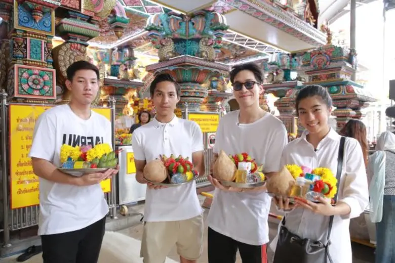 ถือว่าเป็นโอกาสดีอีกวันที่แก๊งเพื่อนซี้อย...