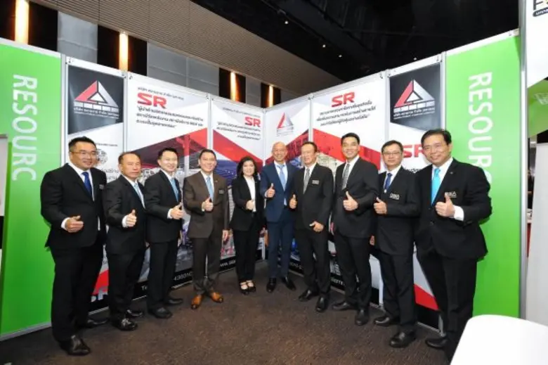 คุณประพันธ์ เจริญประวัติ ผู้จัดการตลาดหลั...