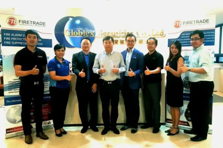 นายทักษิณ ตันติไพจิตร กรรมการผู้จัดการ บร...