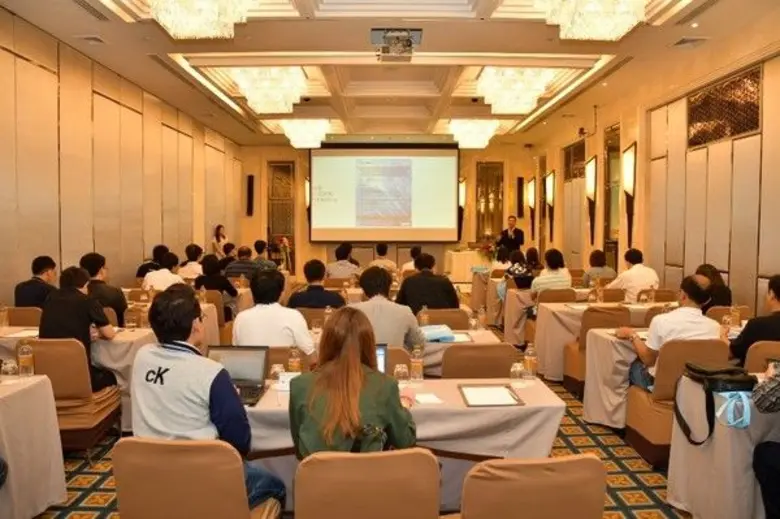 นายพุทธศักดิ์ กัณหดิลก ผู้จัดการทั่วไป กล...