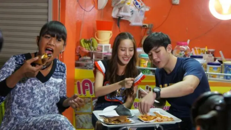 ทีวีไกด์: รายการ “#TEAMGIRL” “เจนนี่-พิกเล็ท” ควง “นิว” บุกหาดใหญ่แดนไก่ทอด จัด 5 อันดับร้านเด็ดรอบรั้ว ม.อ.