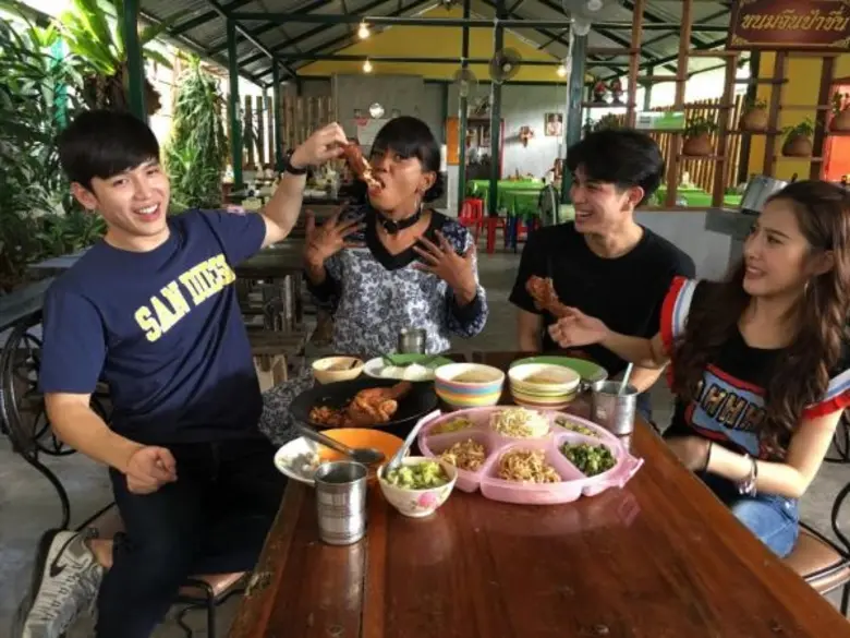 ทีวีไกด์: รายการ “#TEAMGIRL” “เจนนี่-พิกเล็ท” ควง “นิว” บุกหาดใหญ่แดนไก่ทอด จัด 5 อันดับร้านเด็ดรอบรั้ว ม.อ.