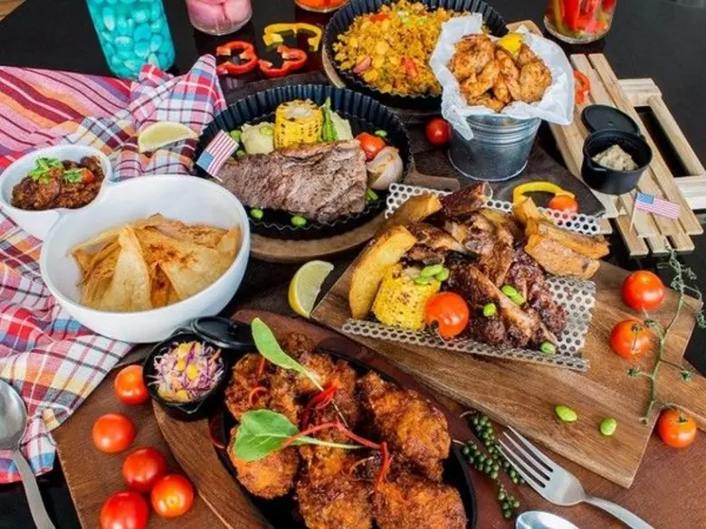 ร่วมเฉลิมฉลองวันชาติอเมริกาตลอดทั้งเดือนก...