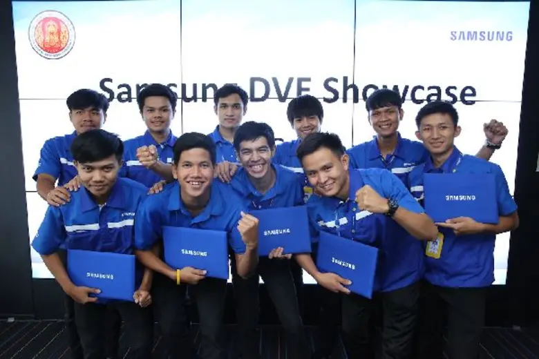 ซัมซุงจับมือ สอศ. เดินหน้าปั้นนักศึกษาอนาคตไกลเป็นปีที่สอง สร้างความสำเร็จผ่าน “โครงการความร่วมมือการจัดการอาชีวศึกษาระบบทวิภาคี” ผลักดันนักศึกษารุ่นแรกสู่การทำงานจริงเติมเต็มตลาดแรงงานไทย