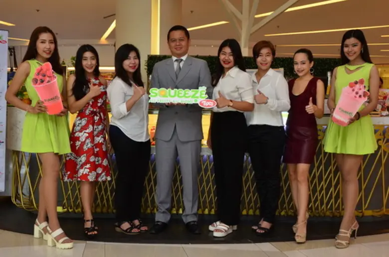 นายพีรพงษ์ อาชวพงษ์สวัสดิ์ กรรมการผู้จัดการ บริษัท ...