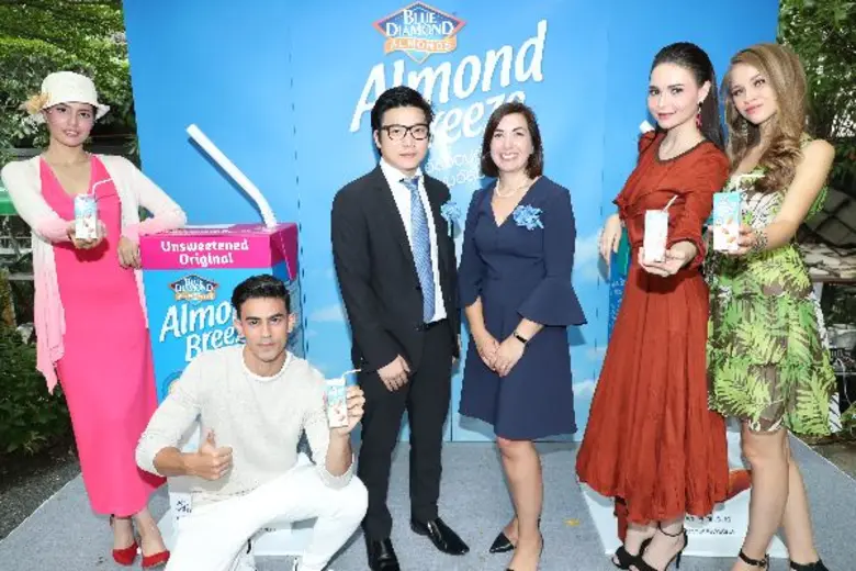 บลูไดมอนด์ ผู้นำด้านอาหารสุขภาพเปิดตัว "บลูไดมอนด์ อัลมอนด์ บรีซ" นมอัลมอนด์คุณภาพระดับโลกครั้งแรกในประเทศไทย
