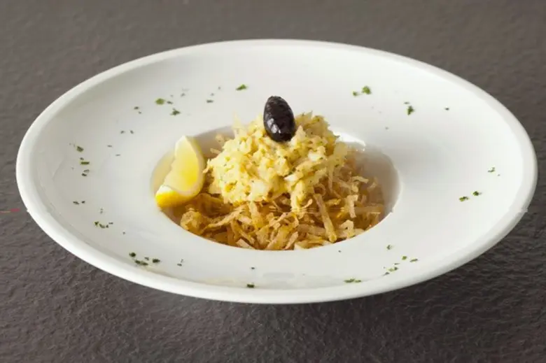 ดีนแอนด์เดลูก้า(ประเทศไทย) แบรนด์อาหารและเครื่องดื่...