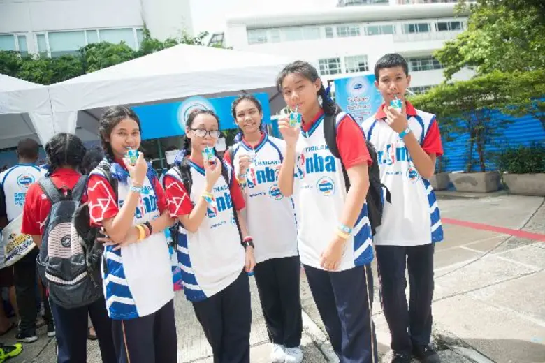 “โฟร์โมสต์” จับมือ “จูเนียร์ เอ็นบีเอ” เอาใจสปอร์ตเลิฟเวอร์ ดึงนักโภชนาการเผยเคล็ดลับ “ดื่มนมโค 100%” เฮลท์ตี้สปอร์ตดริ้งค์สำหรับคนรุ่นใหม่ เพื่อร่างกายแข็งแรงแบบนักกีฬามือโปร