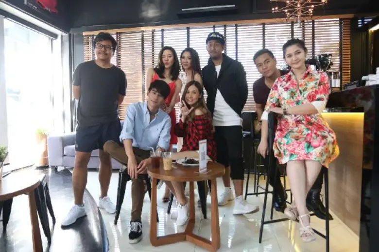 เบนซ์ พริกไทย กับ 6 ปีที่รอคอย ส่ง ซิงเกิ้ลใหม่ ล่าสุด "อย่าให้ใครต้องเสียใจ" สังกัด Mellow Me Music ดึง B-KING แร็ฟเปอร์รุ่นใหญ่ ฟีทเจอริ่ง