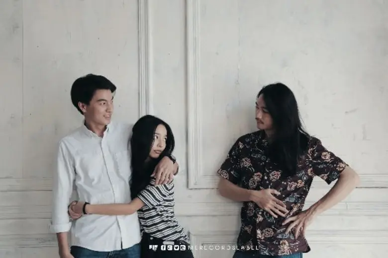 2 รุ่นพี่จาก มี เรคคอร์ด ร่วมเปิดเรื่องจริงจากความทรงจำ ตอกย้ำงานคุณภาพ “เรื่องจริงทำไม่ได้”