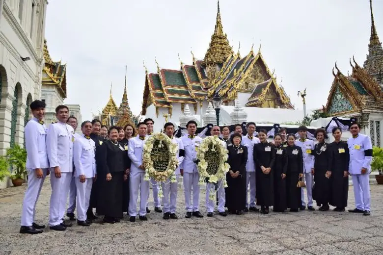 ผู้บริหารและเจ้าของ โรงแรมแม่น้ำ รามาดาพล...