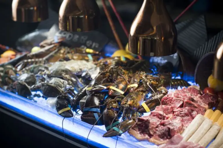 ฉลองวันแม่แบบสุดพิเศษไปกับบุฟเฟ่ต์เลิศรส 03 สไตล์ ณ โรงแรมพลาซ่า แอทธินี รอยัล เมอริเดียน