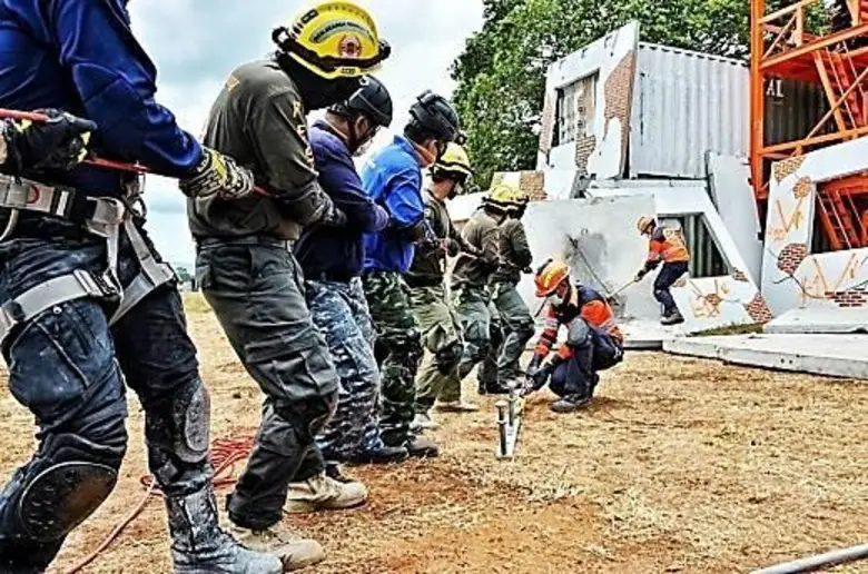 ปภ. โดย ศูนย์ ปภ.เขต 1 ปทุมธานี ร่วมการฝึกการป้องกันและบรรเทาสาธารณภัยแบบบูรณาการ ต่อเนื่องสถานการณ์ 48