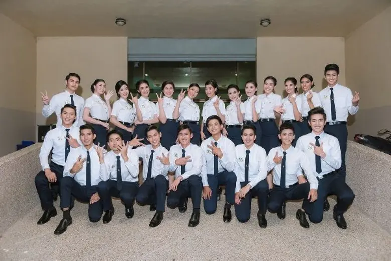 หนุ่มผู้มีความมุ่งมั่นในอาชีพของครู "น้อง...