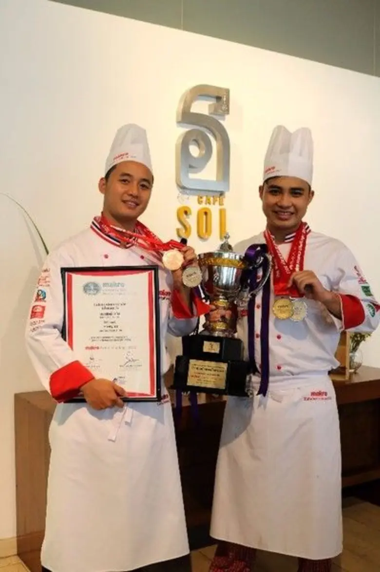 เมื่อเร็วๆนี้ ทีมงานครัว จากสองโรงแรมเครื...