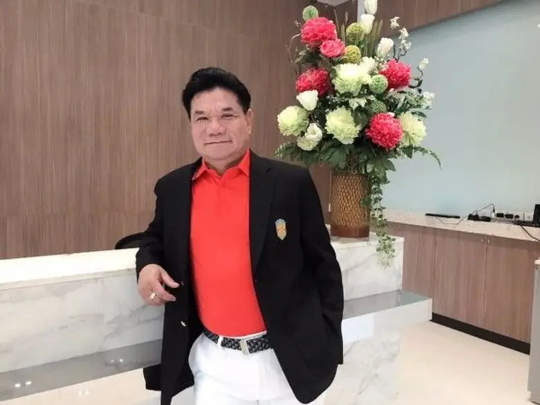 คุณกฤตพงศ์ ปานผา ประธานกรรมการบริหาร บริษ...