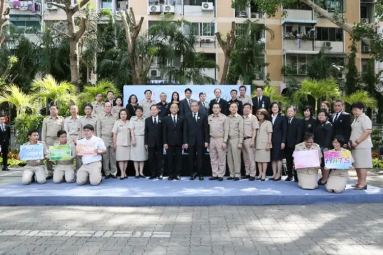 นายสมชัย สัจจพงษ์ ปลัดกระทรวงการคลัง นำคณ...