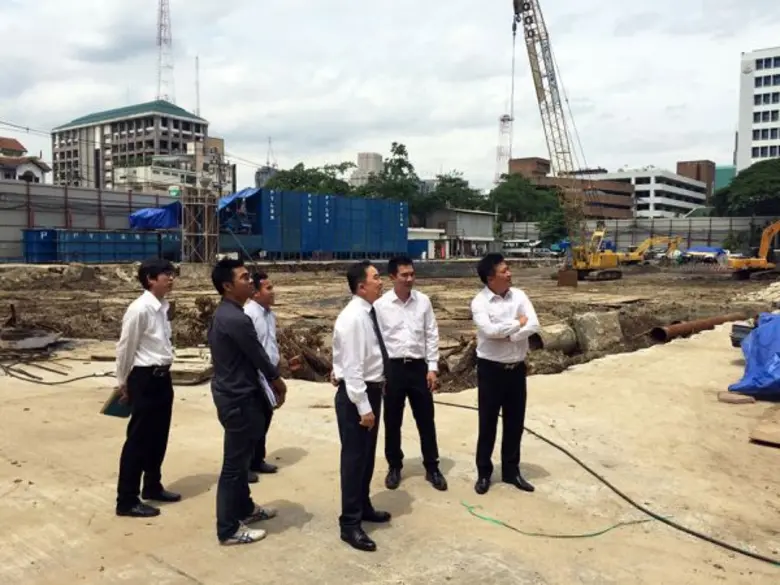 นายจักรกฤศฏิ์ พาราพันธกุล รองปลัดกระทรวงก...