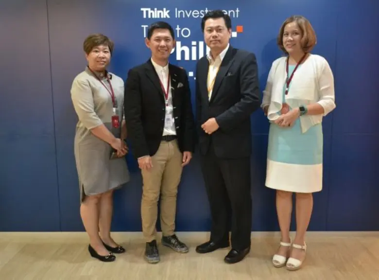 นายเบญจ์เยี่ยม ส่งวัฒนา (ที่2จากซ้าย) ประ...