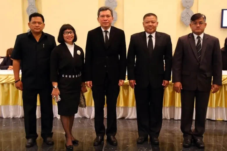 เมื่อเร็วๆนี้ ชาติชาย อุทัยพันธ์ (กลาง), ...