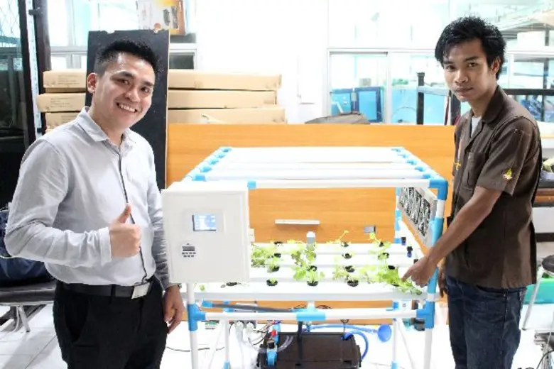ระบบควบคุมการปลูกผักไฮโดรโปนิกส์ ขานรับ 'มือใหม่หัดปลูก’