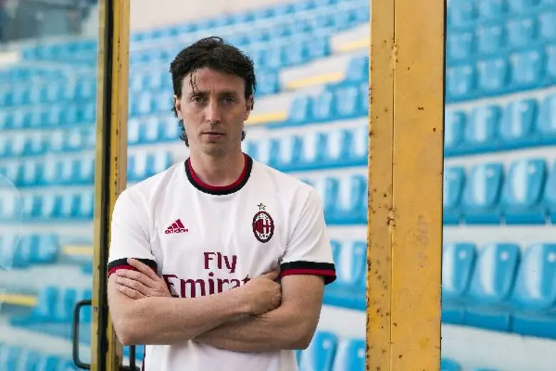 อาดิดาสเปิดตัวชุดทีมเยือน 3 สโมสรยักษ์ใหญ่ฤดูกาล 2017/2018