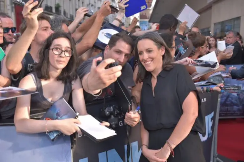 Movie Guide: คริสโตเฟอร์ โนแลนด์ ควงภรรยา เปิดฉายภาพยนตร์รอบพิเศษ ในงาน "Dunkirk - Fan Screening" ณ กรุงปารีส