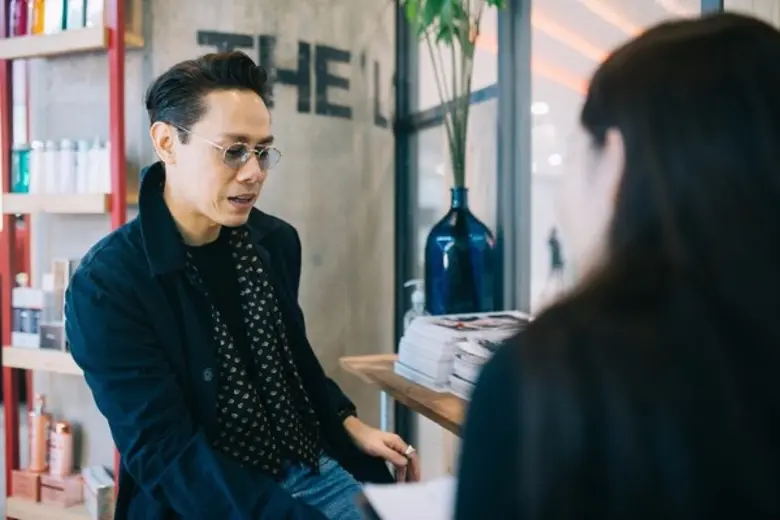 เปิดให้หมดเปลือก! ฮีโร่เบื้องหลังผมสวยของ 'ปู ไปรยา’ ทำความรู้จักกับ แฮร์สไตล์ลิสต์ตัวท็อป “หรั่ง พรเทพ หวันปาเต๊ะ ”