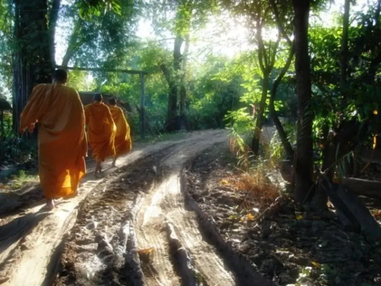 อิ่มบุญเข้าพรรษา กับสิ่งประดิษฐ์ไทยไทย ในนิทรรศการ “ไทยทำ...ทำทำไม”