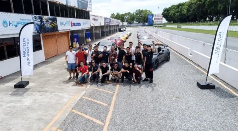 เมื่อเร็วๆ นี้ มิชลินได้เชิญเจ้าของรถซูเป...