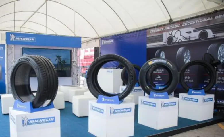 มิชลิน นำทีมเจ้าของรถซูเปอร์คาร์ร่วมทดสอบยางสมรรถนะสูงพิเศษ รุ่นล่าสุด 'มิชลิน ไพลอต สปอร์ต4 เอส’ ในงาน #MichelinPassionDay พร้อมยกขบวนชมการแข่งรถทางเรียบที่ยิ่งใหญ่ที่สุดในอาเซียน 'ไทยแลนด์ ซูเปอร์ ซีรีส์'