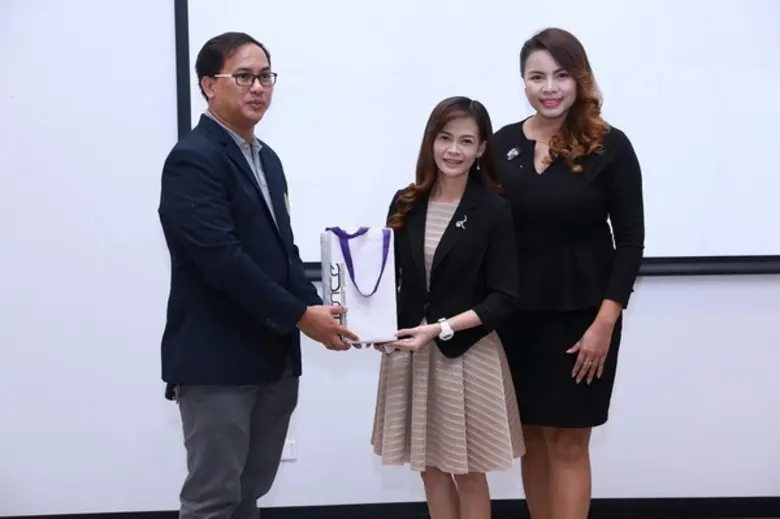 งานประชาสัมพันธ์ ราชภัฏโคราช ถ่ายทอดความรู้ศิลปะการพูดในที่สาธารณะสู่ผู้นำนักศึกษารุ่นใหม่