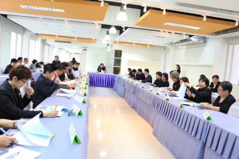 โมเดิร์นกว่าที่เคย!! กสอ. ดันเงินกู้กองทุนประชารัฐสู่อุตฯ แฟชั่น หวังดันมูลค่าอุตสาหกรรมเพิ่ม 30 %