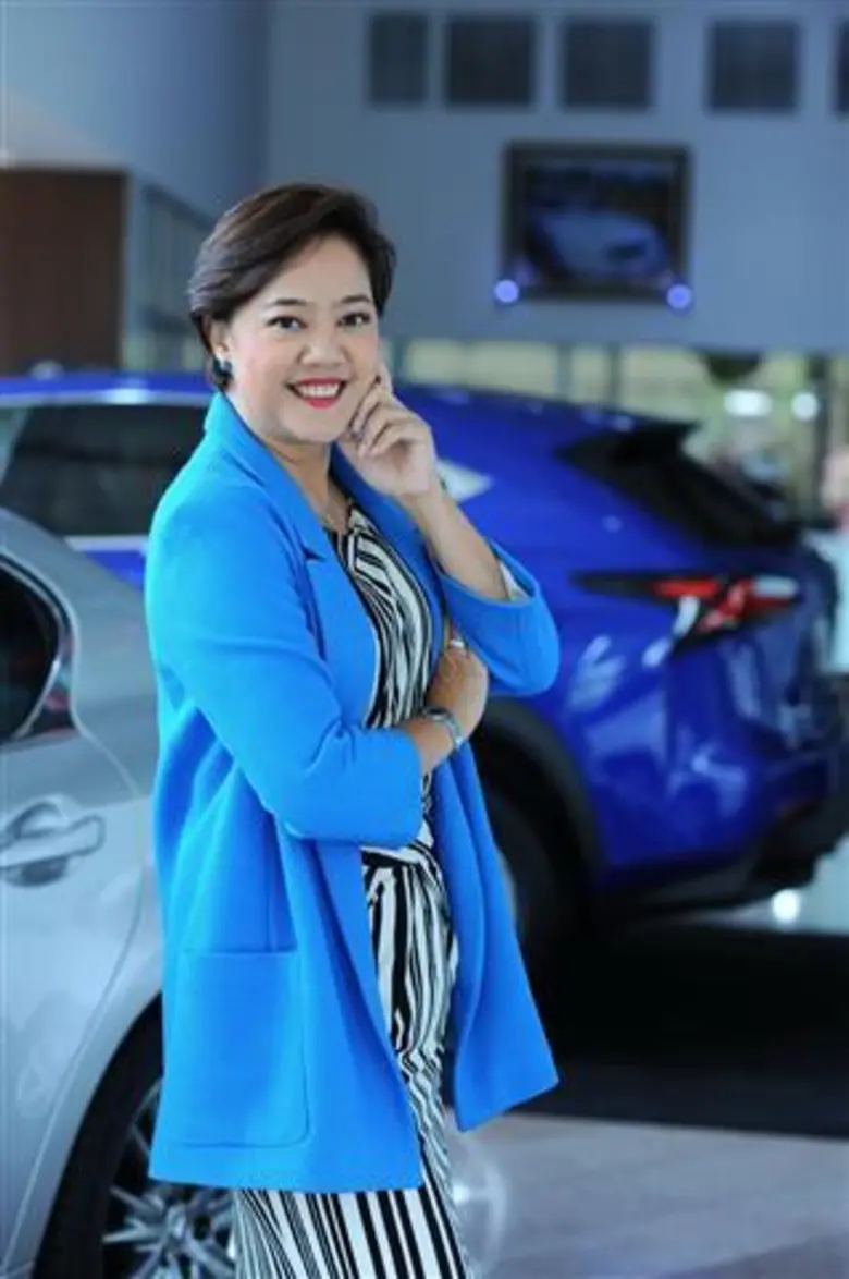 หลังจากพาลูกค้าไปชมหนังไซไฟฟอร์มยักษ์เมื่...