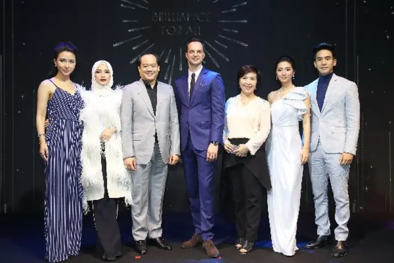 จากซ้ายไปขวา · คุณเวนิซ มิน Friend of Swa...