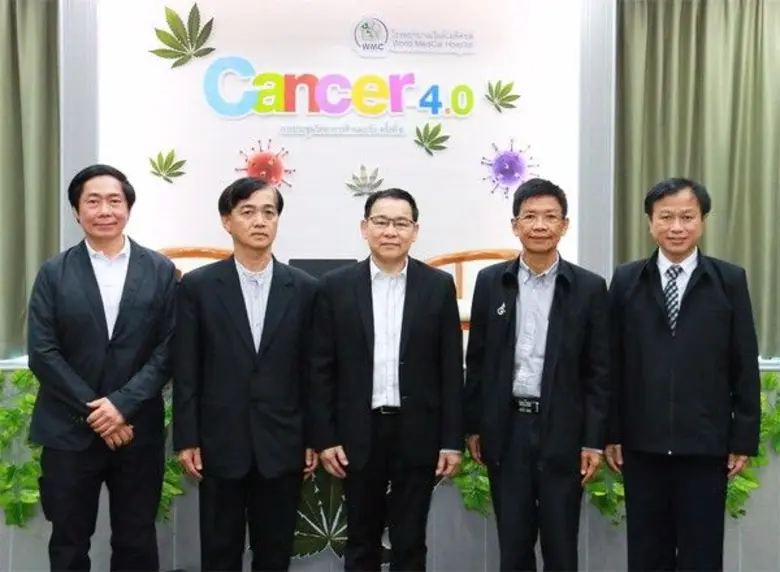 ศ.นพ.อดิศร ภัทราดูลย์ ผู้อำนวยการโรงพยาบา...