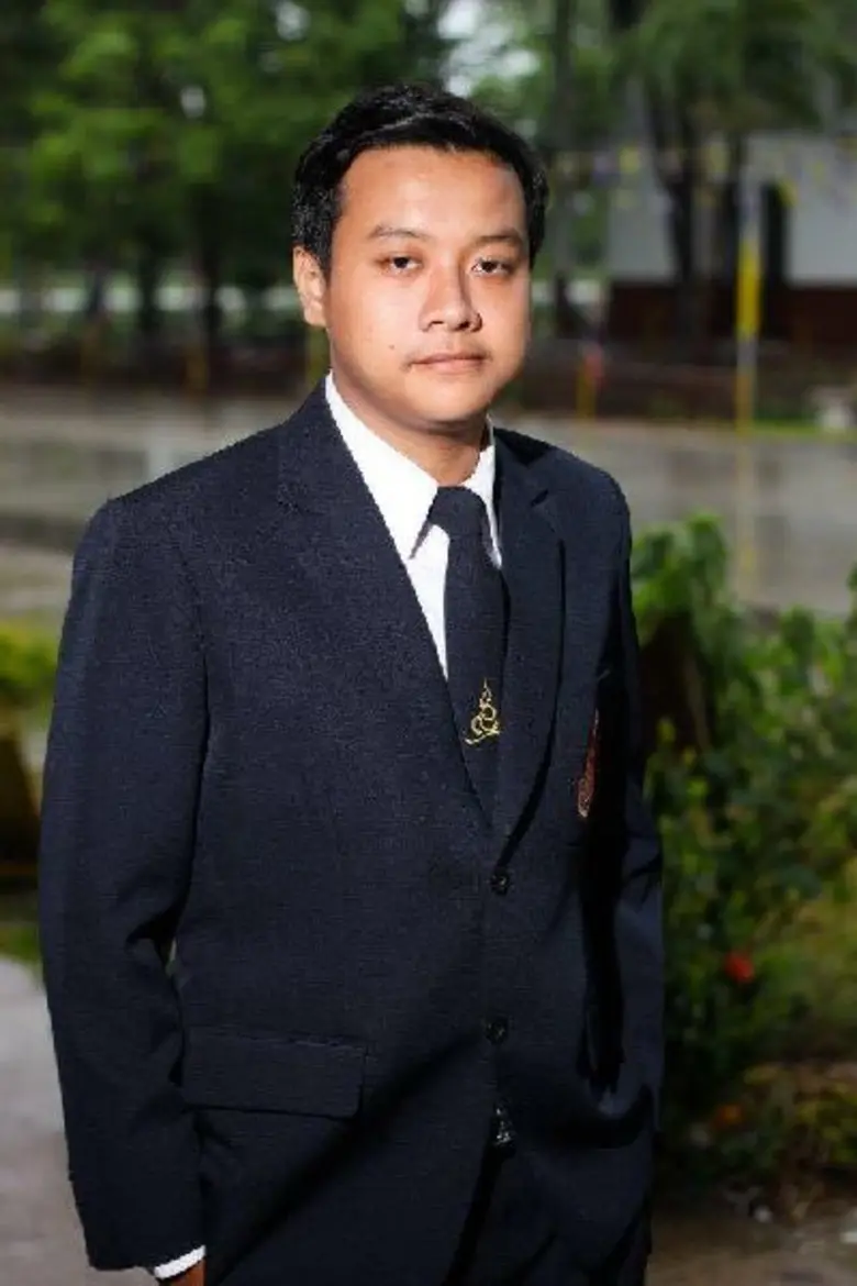 นายปวเรศ ศรีเทพ นักศึกษาสาขาวิชาเทคโนโลยี...