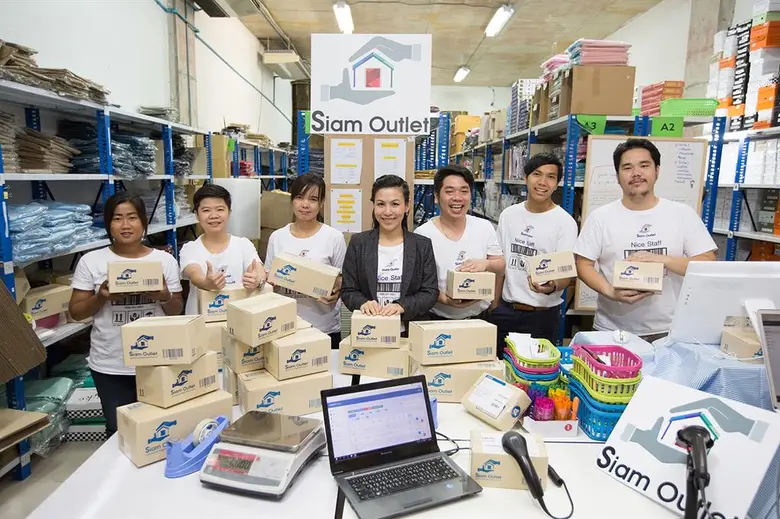 สยาม เอาท์เลต ผู้ให้บริการคลังสินค้าและโล...