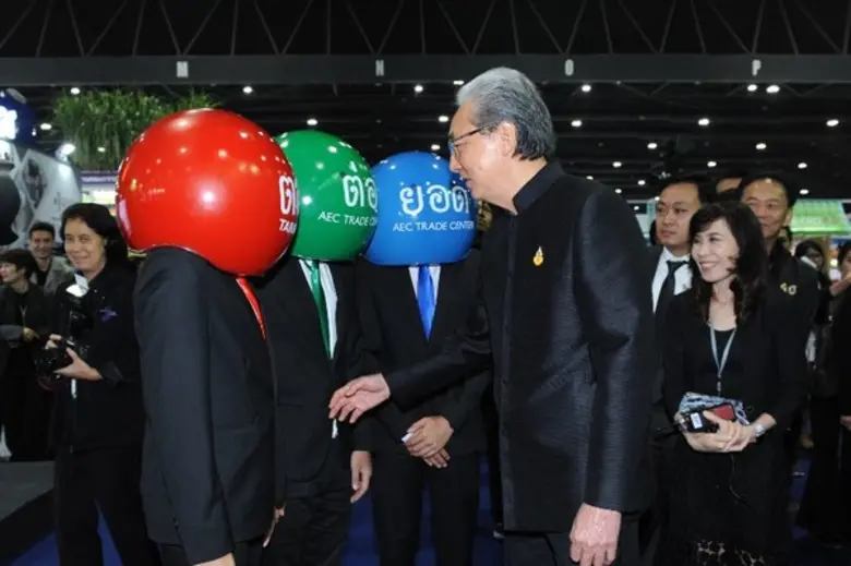 นายธนฑิต เจริญจันทร์ เจ้าหน้าที่บริหารสาย...