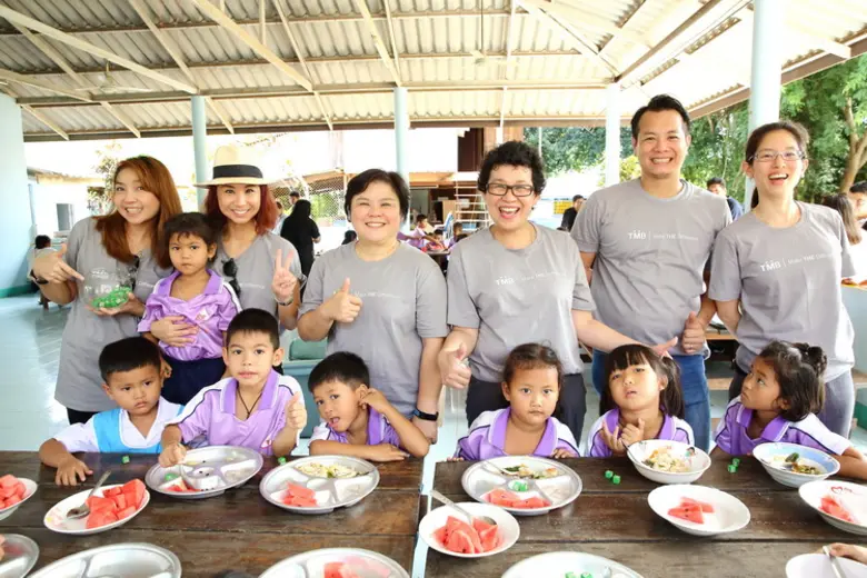 ทีเอ็มบี Make THE Difference ในแคมเปญ Less Fat More Food Season II มอบอาหารจำนวน 17,500 มื้อ ให้เด็กขาดแคลนในชนบท
