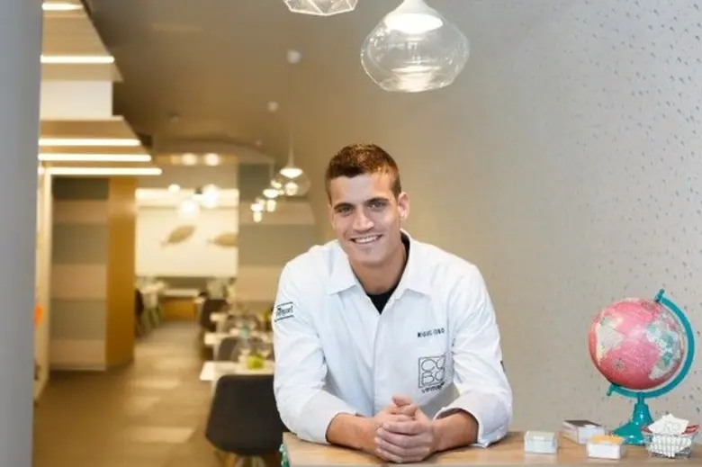 โรงแรมเซ็นทาราแกรนด์และบางกอกคอนเวนชันเซ็...