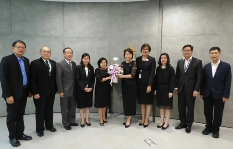 นางสาวบัณฑรโฉม แก้วสอาด ประธานกรรมการ พร้...