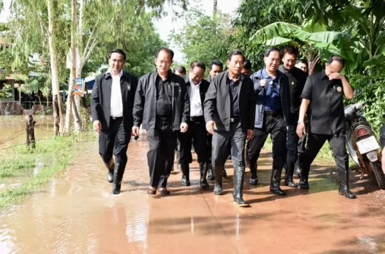 พล.อ.ฉัตรชัย สาริกัลยะ รัฐมนตรีว่าการกระท...