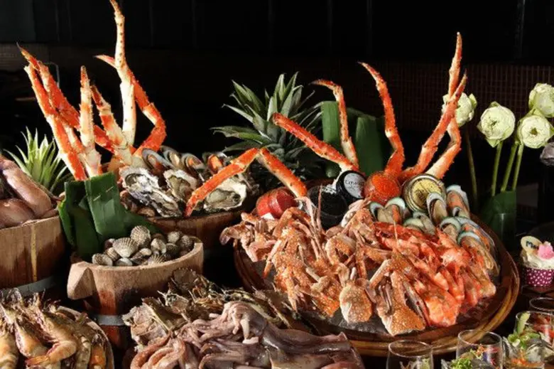 ฉลองวันแม่กับสุดยอดบุฟเฟ่ต์มื้อค่ำ ที่ห้องอาหารเอดจ์ โรงแรมฮิลตัน พัทยา