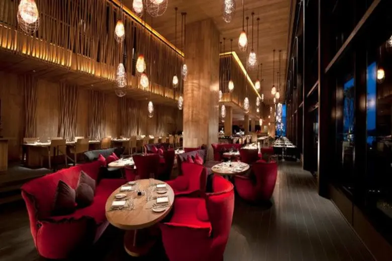 ฉลองวันแม่กับสุดยอดบุฟเฟ่ต์มื้อค่ำ ที่ห้องอาหารเอดจ์ โรงแรมฮิลตัน พัทยา