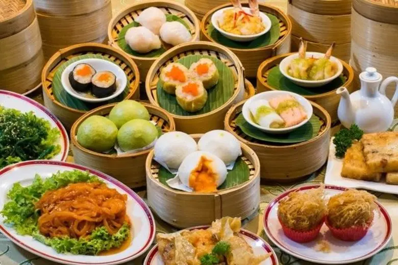 บอกรักแม่ พาแม่อิ่มอร่อย 12 – 14 สิงหาคมนี้ บุฟเฟ่ต์ลด 50% ทั้งครอบครัว ที่ โรงแรมโกลเด้น ทิวลิป ซอฟเฟอริน กรุงเทพ