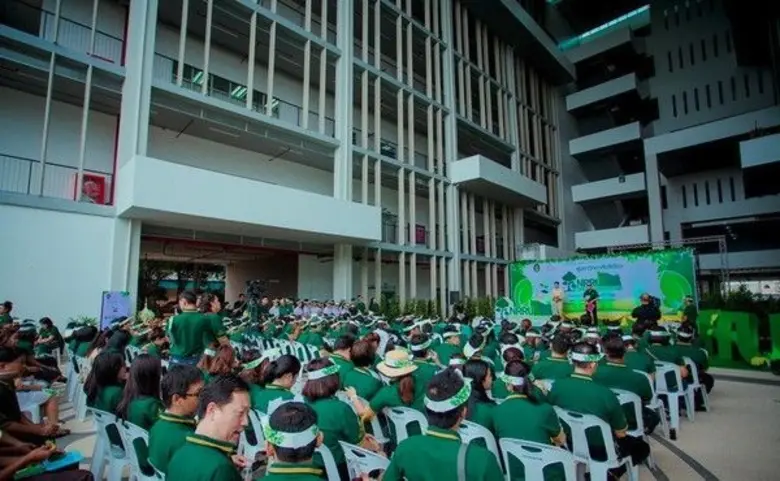 ราชภัฏโคราช ปลูกต้นไม้...ปลูกจิตสำนึก เชิญพี่ชวนน้อง รวมพลังนับหนึ่งสู่มหาวิทยาลัยสีเขียว