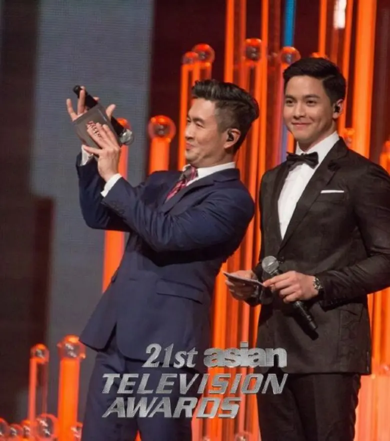 เซลีน ดิออน ได้รับการพาดหัวข่าวจากงานบิลบ...